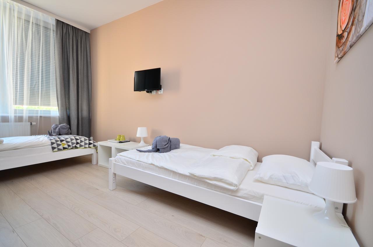 G'Hostel Deszczno Εξωτερικό φωτογραφία